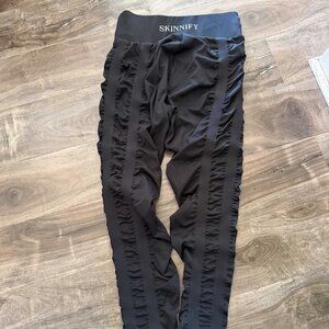 Skinnify Resistance Band Leggings